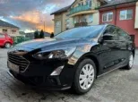 FORD FOCUS>