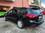 FORD FOCUS>