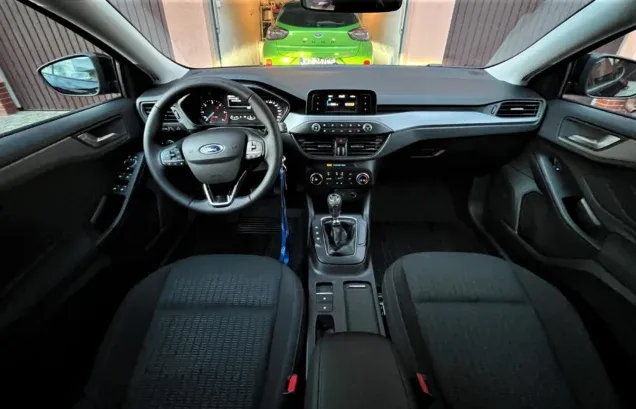 FORD FOCUS